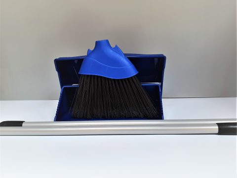 LONG HANDLED DUSTPAN & BRUSH